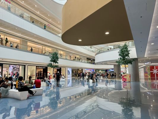 SM Mall of Asia by null