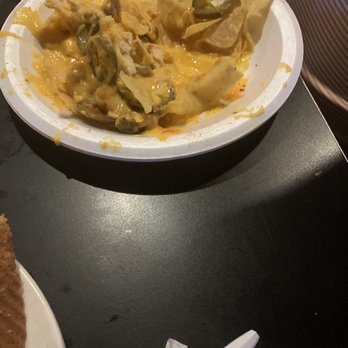 The Pig On Beale - Cheap plasticware (the chips were stale too) - Barbeque Near Me - Memphis, Tennessee