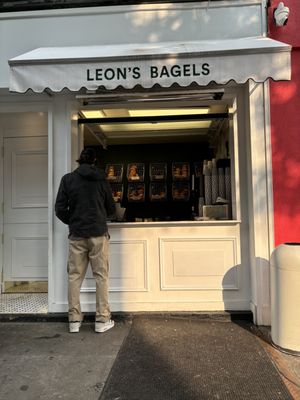 Leon’s Bagels by null