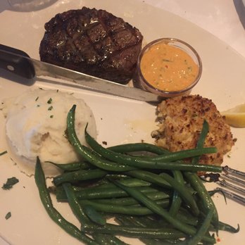 Bonefish Grill - Sirloin and crab cake with garlic whipped mashed potatoes and French green beans. The sauce is the best thing since oxygen - Seafood Near Me - Evansville, Indiana