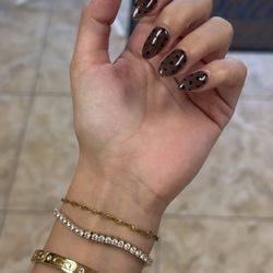 Classique Nails and Spa
