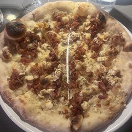 Bacon and clam pizza Bacon and clam pizza
