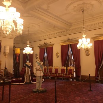 Iolani Palace - Museums Near Me - Honolulu, Hawaii Iolani Palace - Museums Near Me - Honolulu, Hawaii