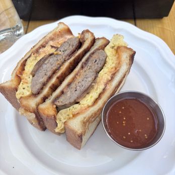 Doto Restaurant - Breakfast patty melt - Coffee & Tea Near Me - Los Angeles, California