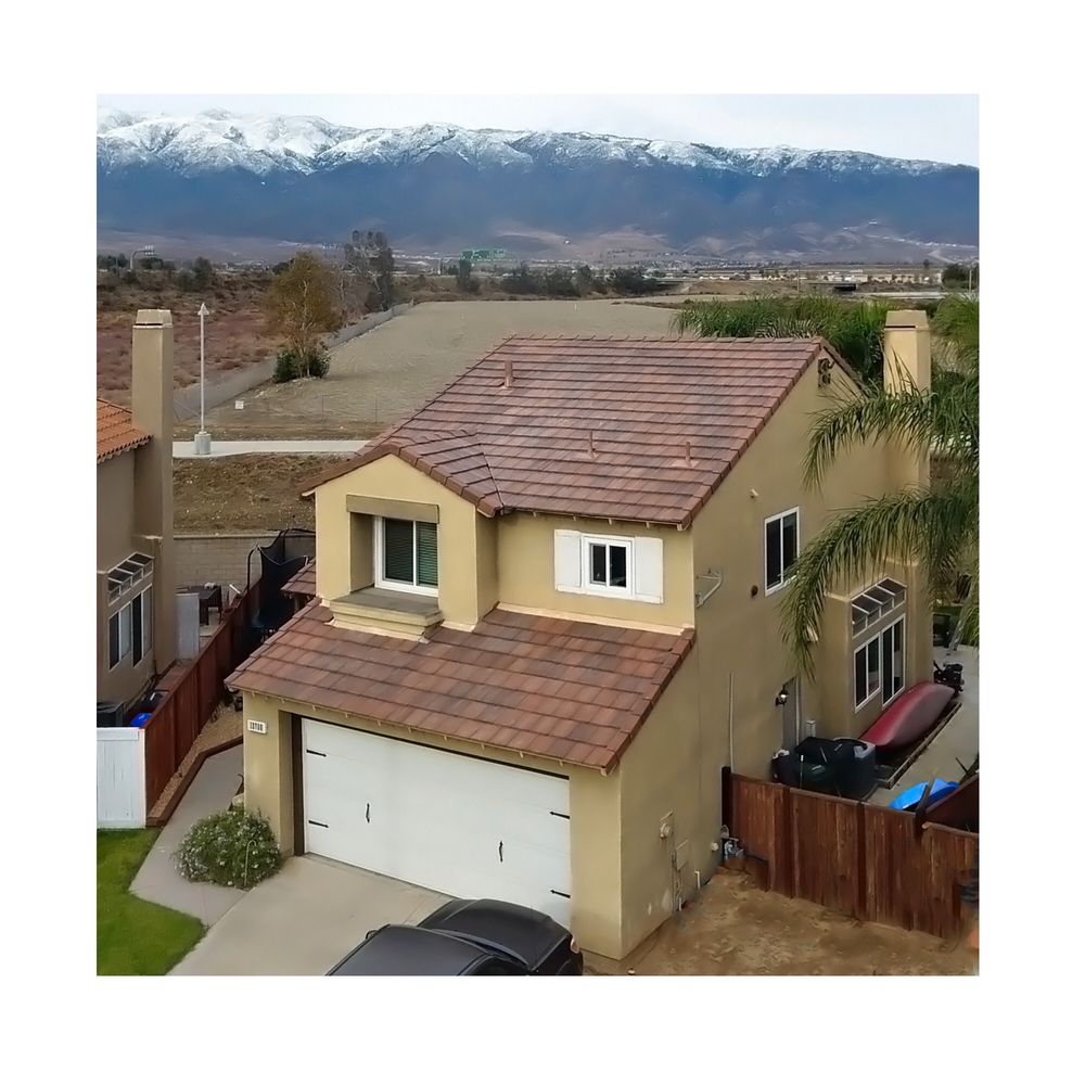 Slide of FR Roofing Services