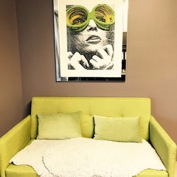 The Eyebrow Lady - Come in early, grab a perrier, some chocolate and relax...