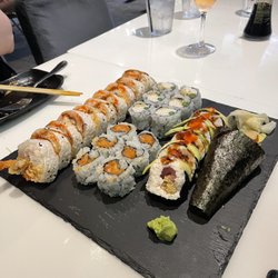 Daiwa Sushi Bar & Japanese Cuisine - Metairie - poboy roll, crunchy, spicy salmon, kirin roll