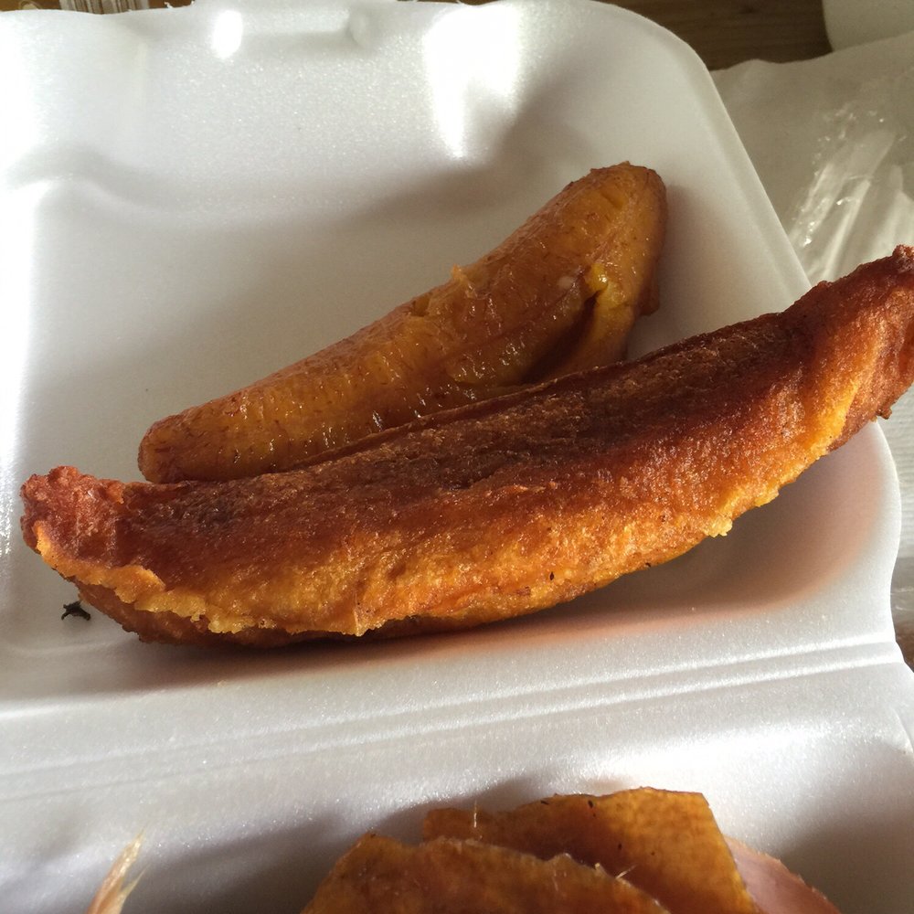 Lechonera El Mojito - Maduros sweet plantains and a alcapuria - Barbeque Near Me - Cayey, Puerto Rico