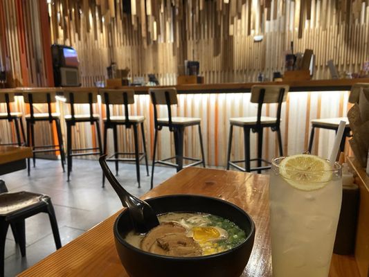 Mẹcha Noodle Bar by null
