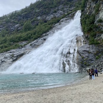 Mendenhall Glacier Visitor Center - Nugget Falls - Visitor Centers Near Me - Juneau, Alaska
