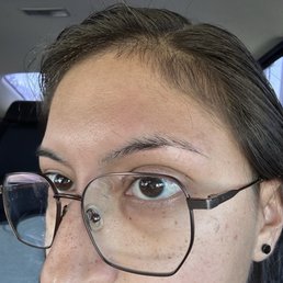 Uneven eyebrows Uneven eyebrows