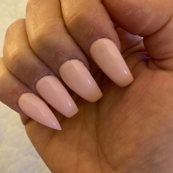 Celebrity Nails - Uneven nail polish & residue - Nail Salons Near Me - Anchorage, Alaska