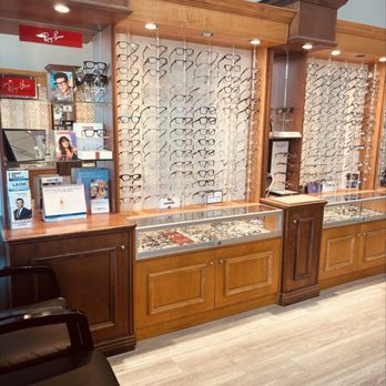 Eyedeal Optometry - Office - Optometrists Near Me - Carmichael, California Eyedeal Optometry - Office - Optometrists Near Me - Carmichael, California
