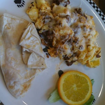 Black Bear Diner Tracy - American Near Me - Tracy, California