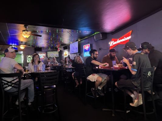 Harvey's Wineburger by null