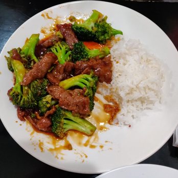 Blue Asian Cuisine - Beef and Broccoli - Chinese Near Me - Chicopee, Massachusetts