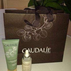 Pharmacie Centrale - Cadeau gagné à la tombola de Noël : 2 produits Caudalie