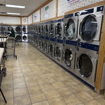 Colonial Laundromat - Laundromat Near Me - Ilion, New York Colonial Laundromat - Laundromat Near Me - Ilion, New York