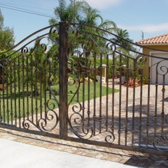 Alpha Fencing Contractors - Fences & Gates Near Me - Hialeah, Florida Alpha Fencing Contractors - Fences & Gates Near Me - Hialeah, Florida