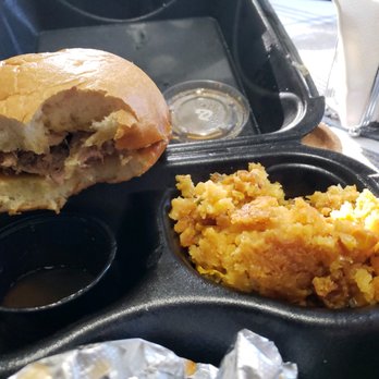 Wicked Oak Barbeque - Pulled pork sandwich and hog feed - Barbeque Near Me - Tampa, Florida Wicked Oak Barbeque - Pulled pork sandwich and hog feed - Barbeque Near Me - Tampa, Florida