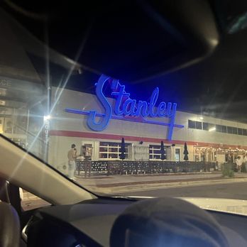 Stanley Marketplace - Food Court Near Me - Aurora, Colorado