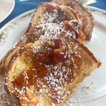 Founders Restaurant - French Toast with pecan bacon compote - Cocktail Bars Near Me - Winston-Salem, North Carolina Founders Restaurant - French Toast with pecan bacon compote - Cocktail Bars Near Me - Winston-Salem, North Carolina