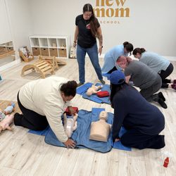 Oc Cpr - New moms learning