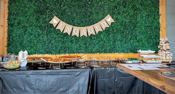 The HUB Sports Bistro by null