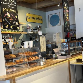 Cafe Des Artistes - Main Counter - Sandwiches Near Me - Santa Fe, New Mexico