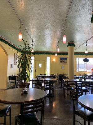 Shangri-La Vegan On Linden by null