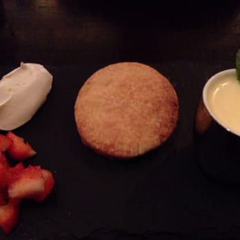Gemelle's - Strawberry shortcake - Irish Near Me - Galway, G