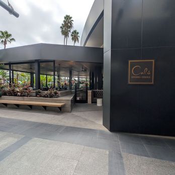 Caló Kitchen + Tequila - Entrance from outside the mall - Cocktail Bars Near Me - Costa Mesa, California