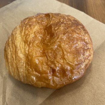 La Delicious Bread - Chocolate croissant- slightly crispy outside, texture of the croissant was good! Unfortunately the chocolate was in sticks- see other pic - Breakfast & Brunch Near Me - Maplewood, Minnesota