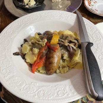 Ravenwood Pub - Elk sausage - Wine Bars Near Me - Berkeley Springs, West Virginia Ravenwood Pub - Elk sausage - Wine Bars Near Me - Berkeley Springs, West Virginia