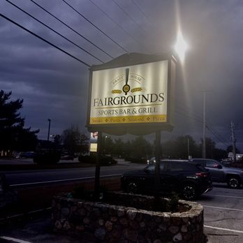 Fairground Pizza and Pub - parking lot at night - Pizza Near Me - Cornish, Maine