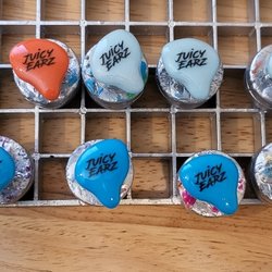 Juicy Earz ( light of the world)