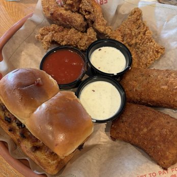 Chili's - Triple Dipper lunch special $16 - Tex-Mex Near Me - Jacksonville, Florida