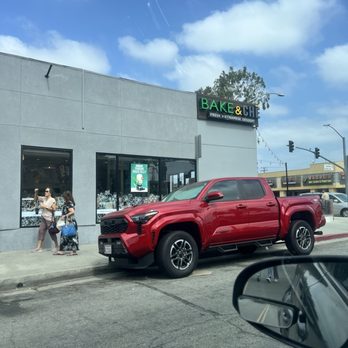 Bake & Che - Bakeries Near Me - Rosemead, California