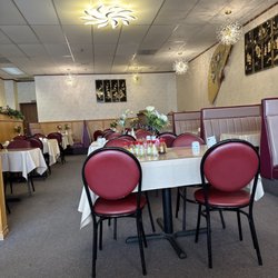 Wong's Garden - Dining room