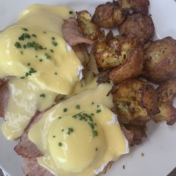 Plow - Eggs Benedict - Breakfast & Brunch Near Me - San Francisco, California Plow - Eggs Benedict - Breakfast & Brunch Near Me - San Francisco, California
