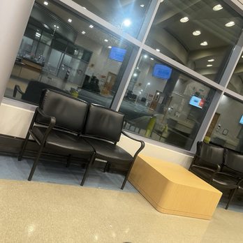 Piedmont Rockdale - Lots of seating - Hospitals Near Me - Conyers, Georgia Piedmont Rockdale - Lots of seating - Hospitals Near Me - Conyers, Georgia