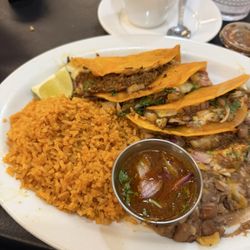D'Santa's Restaurant