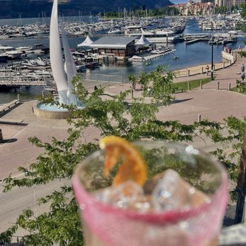 Earls Kitchen + Bar - Smoke Show margarita - Canadian (New) Near Me - Kelowna, British Columbia