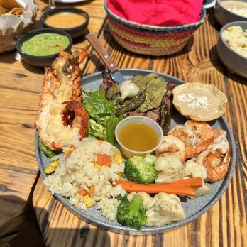 Encanto - Lobster and Steak Plate - Seafood Near Me - Ensenada, BCN Encanto - Lobster and Steak Plate - Seafood Near Me - Ensenada, BCN