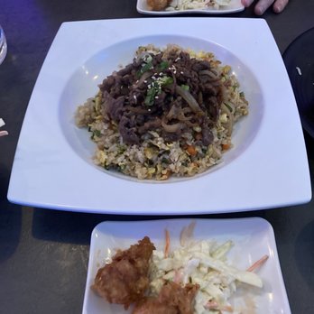 K-Chicken & Beer - Bulgogi (beef) with a photo bomb by the cole slaw and fried chicken pieces. - Korean Near Me - Monrovia, California K-Chicken & Beer - Bulgogi (beef) with a photo bomb by the cole slaw and fried chicken pieces. - Korean Near Me - Monrovia, California