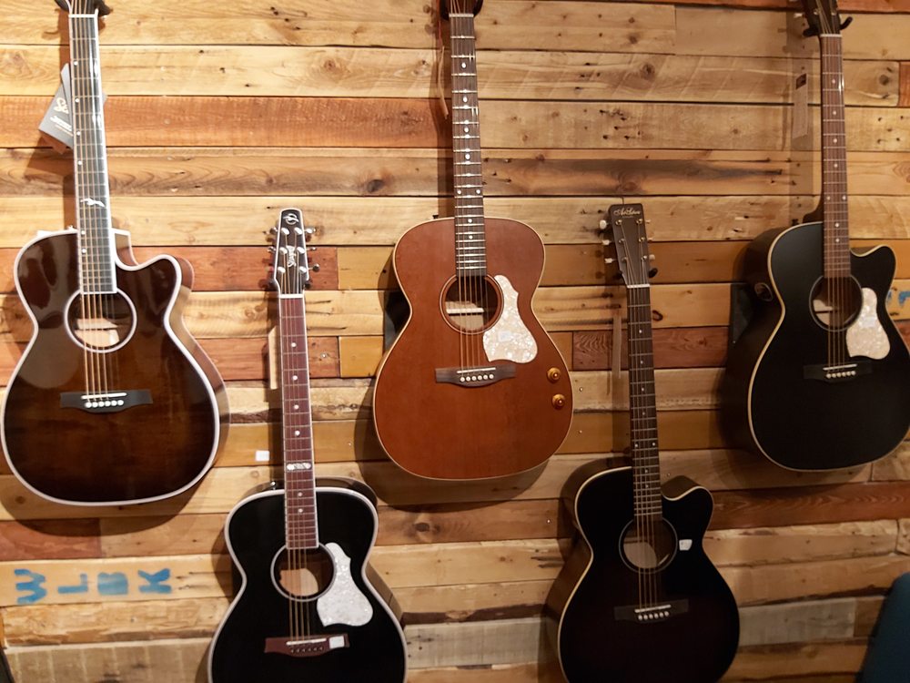 STRINGS GUITAR SHOP Updated September 2024 12 Photos 757 Dundas