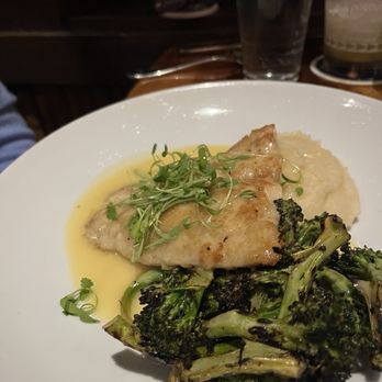 Trader Vic's - Mahi mahi - Hawaiian Near Me - Emeryville, California Trader Vic's - Mahi mahi - Hawaiian Near Me - Emeryville, California