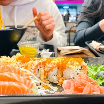 Lee’s Sushi - Naked Double Salmon Roll ($13.99) + Salmon Sashimi ($5.50 for 2pcs) - Sushi Bars Near Me - Fairfax, Virginia