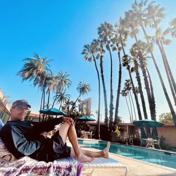 Saga Motor Hotel - Relaxation mode - Hotels Near Me - Pasadena, California