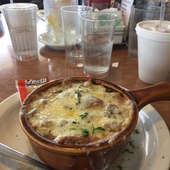 Le Peep - French onion soup - Breakfast & Brunch Near Me - Edison, New Jersey Le Peep - French onion soup - Breakfast & Brunch Near Me - Edison, New Jersey
